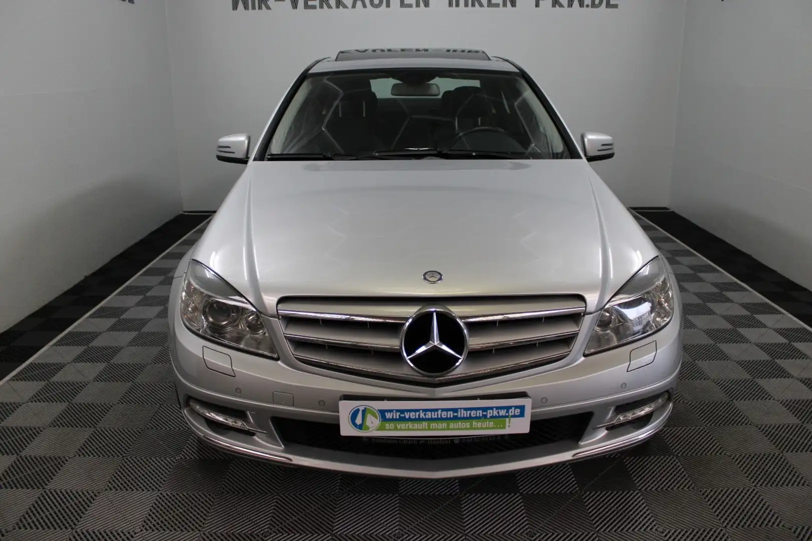 Vehicle image, number 3