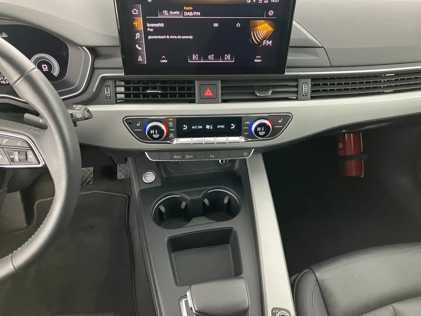 Vehicle image, number 6