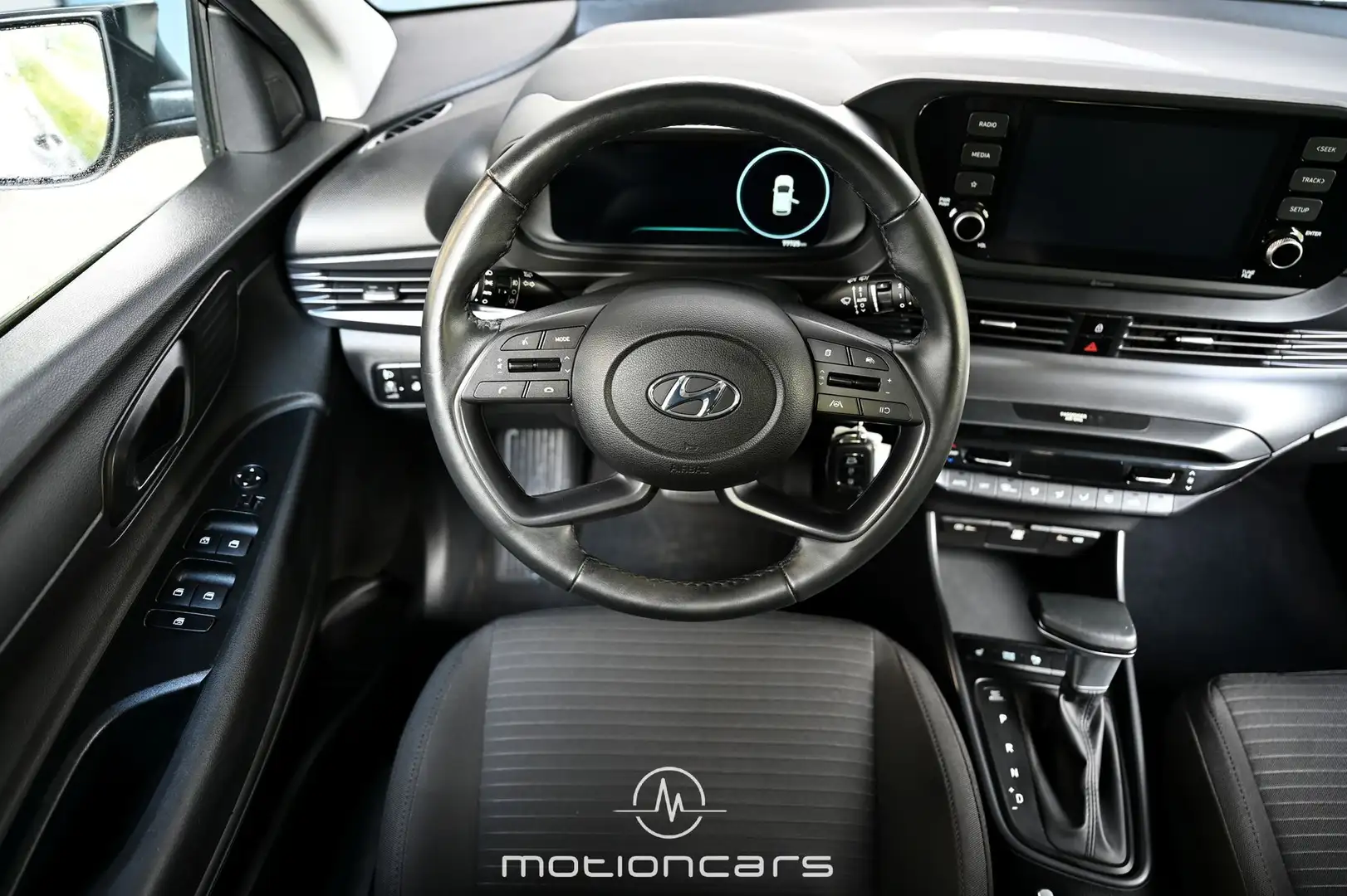 Vehicle image, number 9