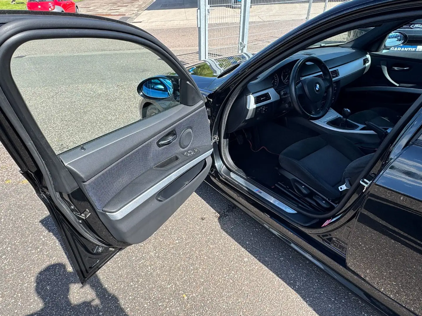 Vehicle image, number 9