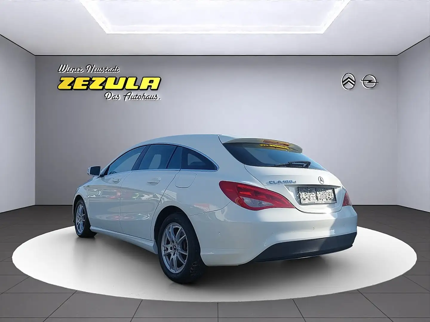 Vehicle image, number 3