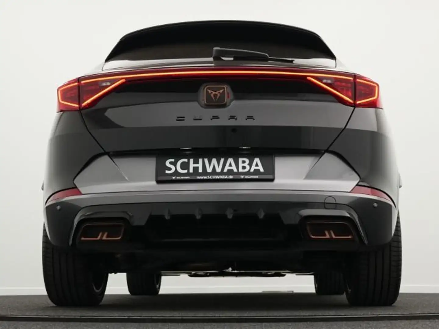 Vehicle image, number 12
