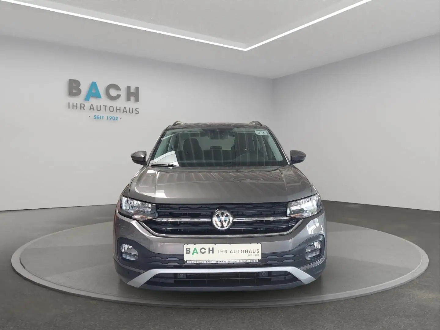 Vehicle image, number 3