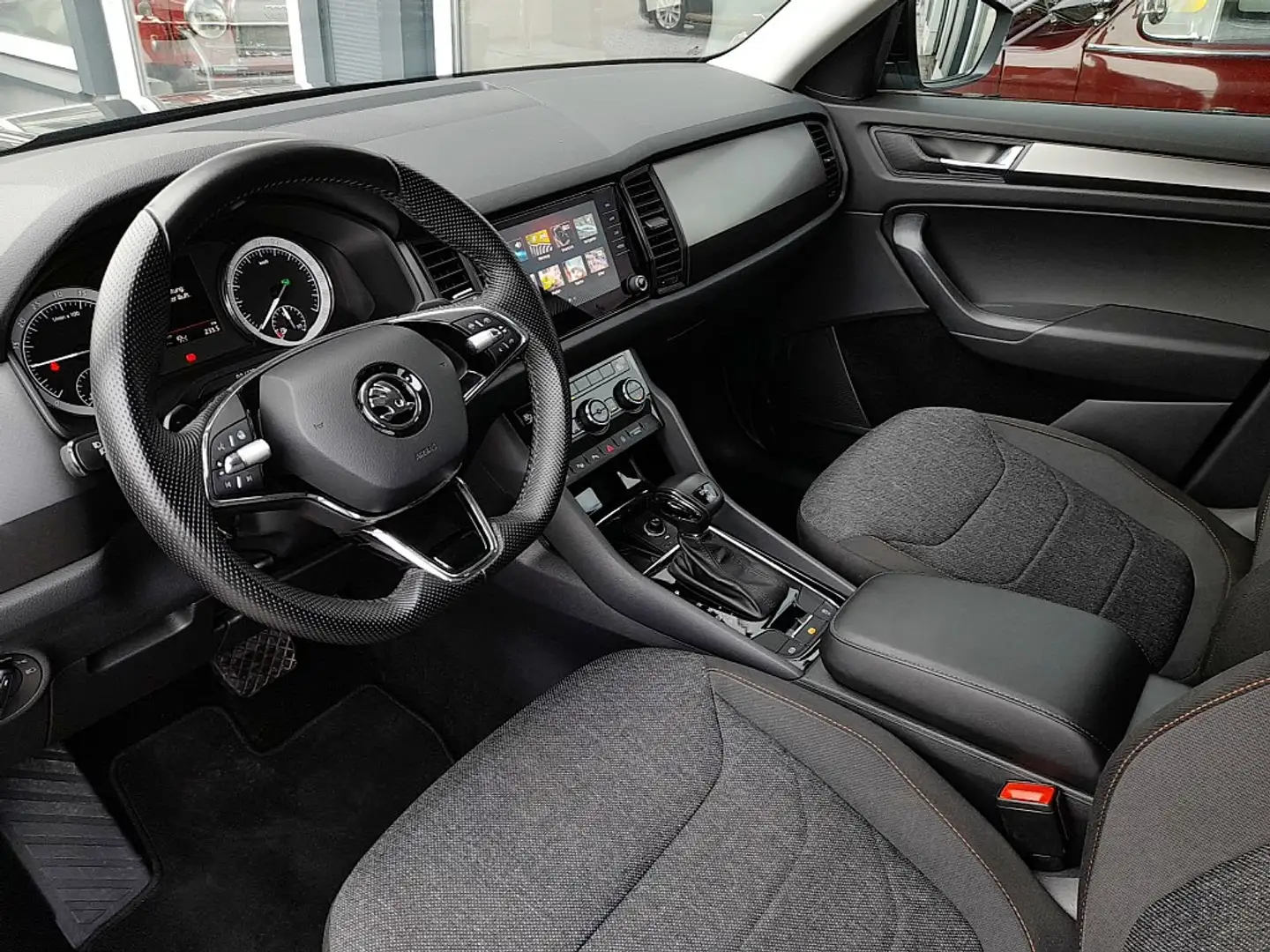 Vehicle image, number 9