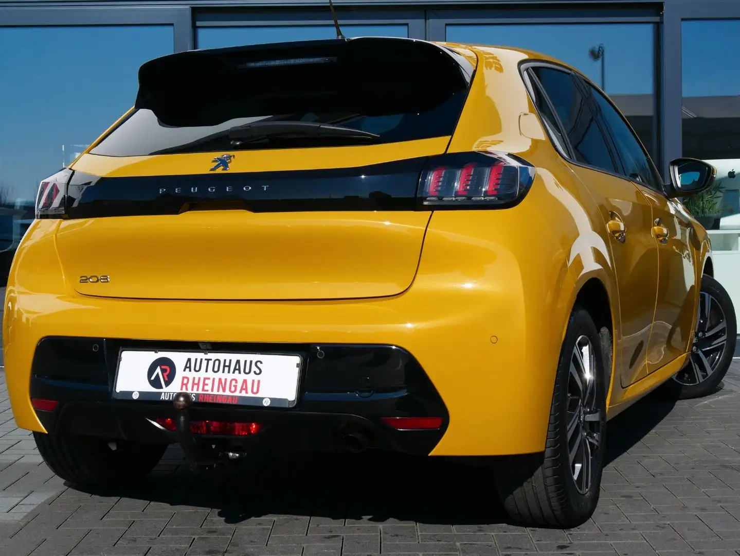 Vehicle image, number 14