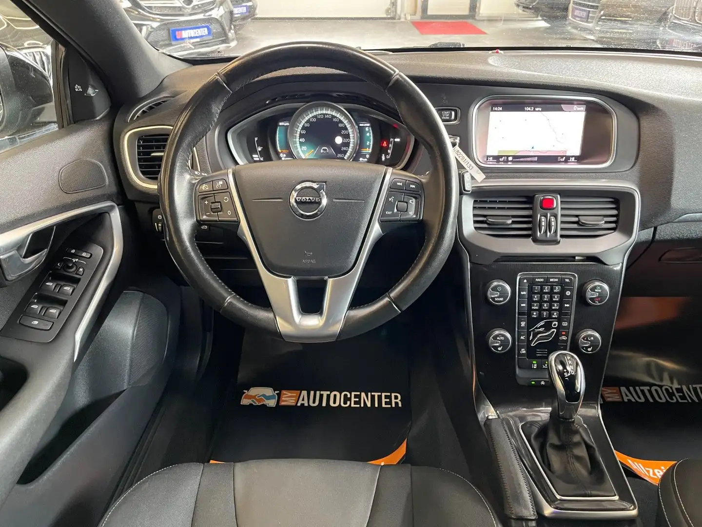 Vehicle image, number 8