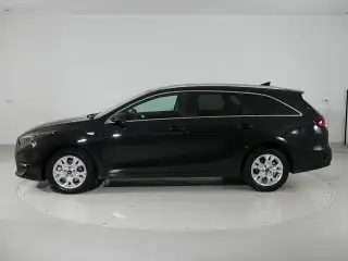 Vehicle image thumbnail, number 3