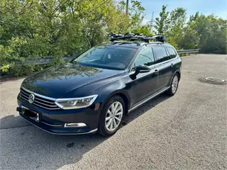 Vehicle image thumbnail, number 4