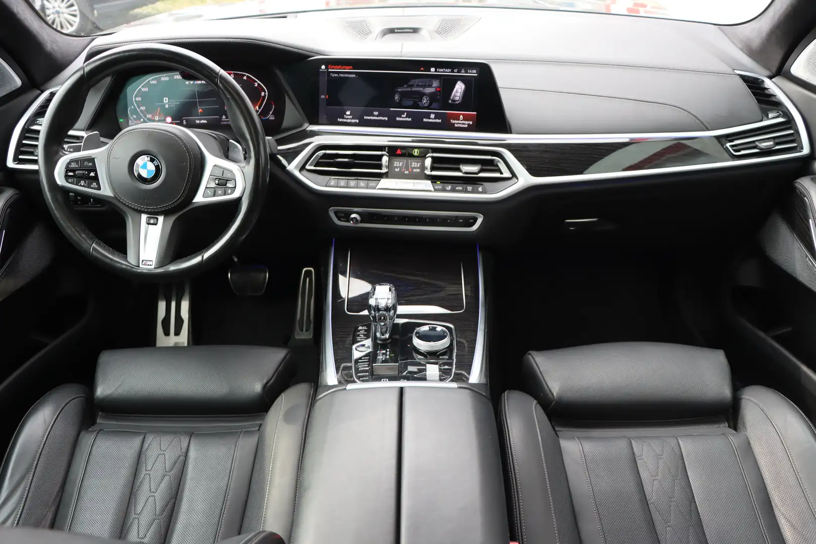 Vehicle image, number 9