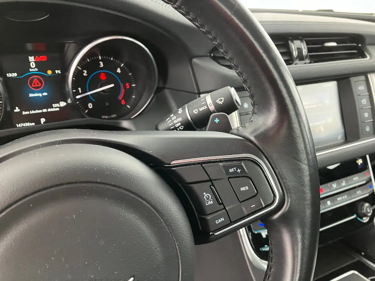 Vehicle image, number 7