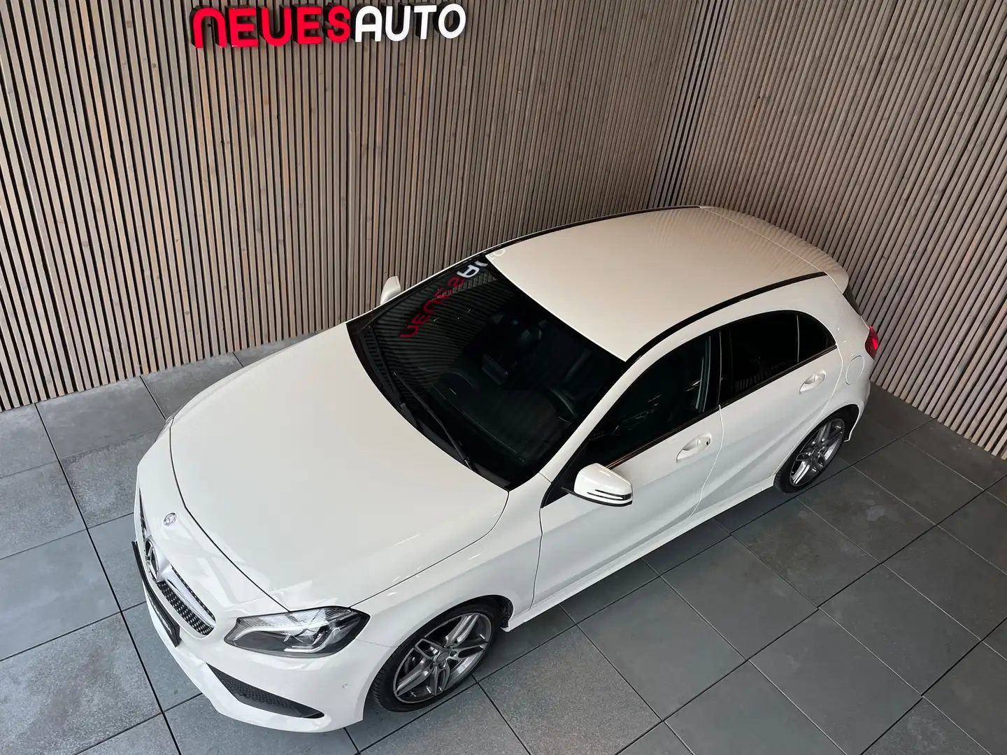 Vehicle image, number 6
