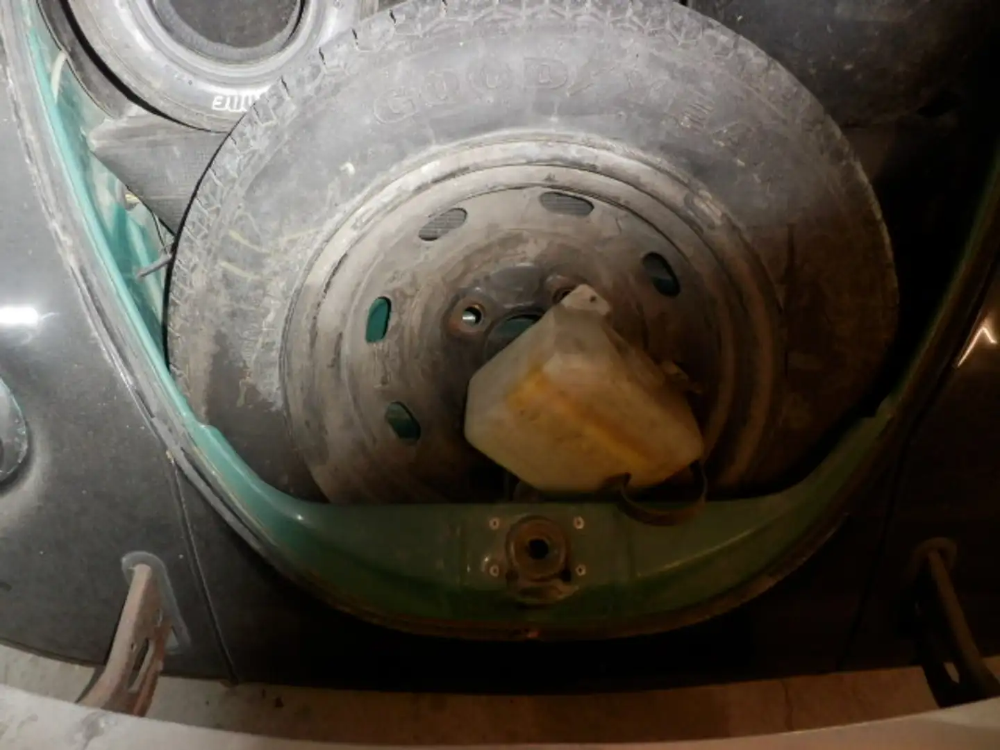 Vehicle image, number 15