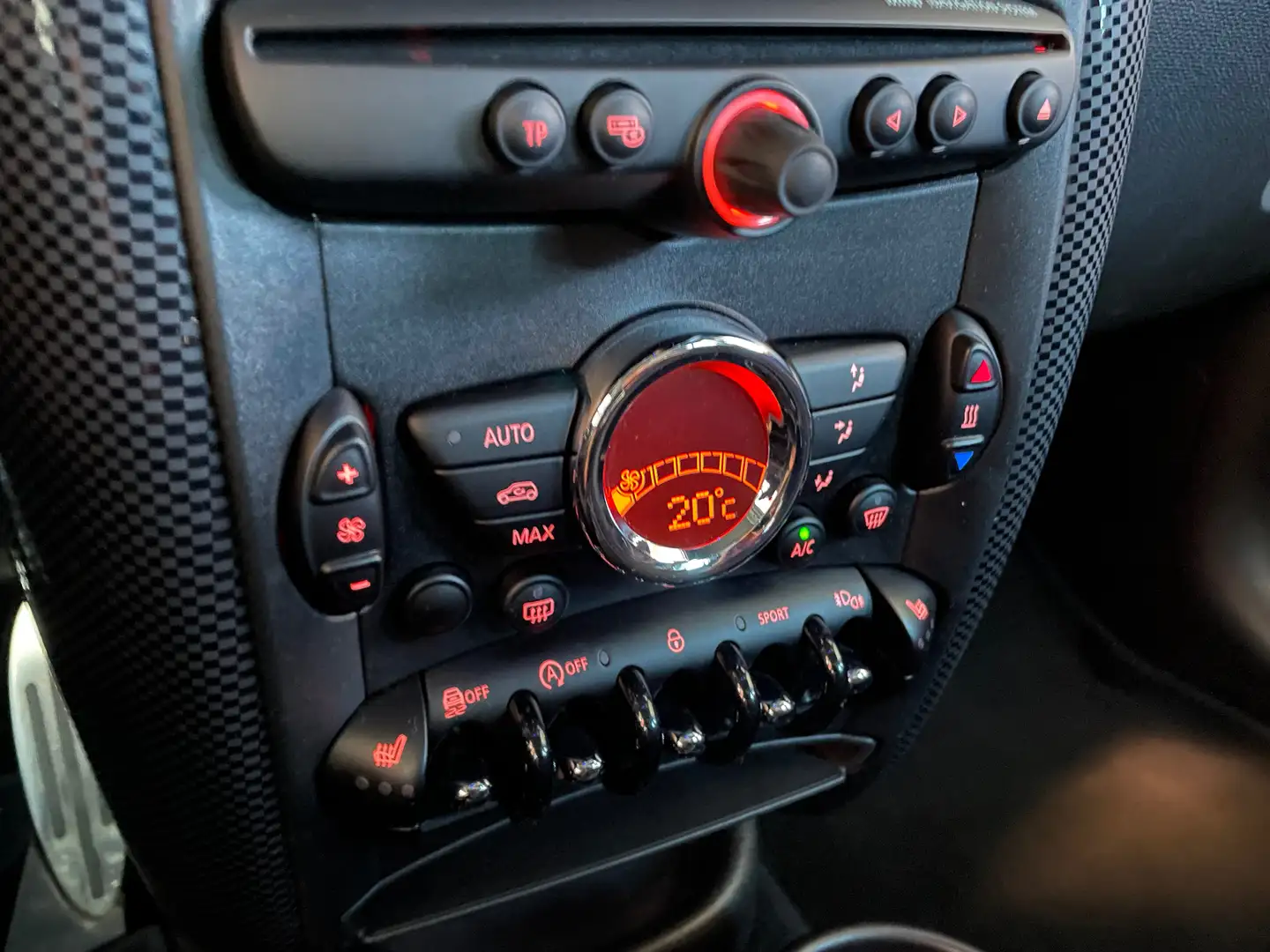 Vehicle image, number 18