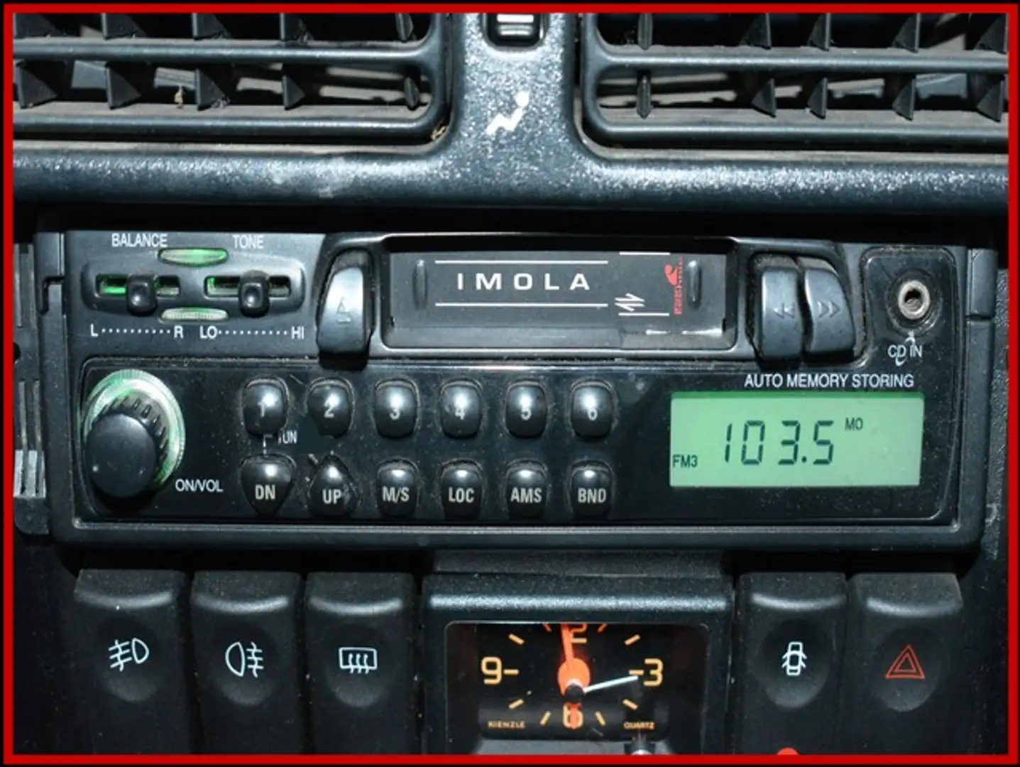 Vehicle image, number 11