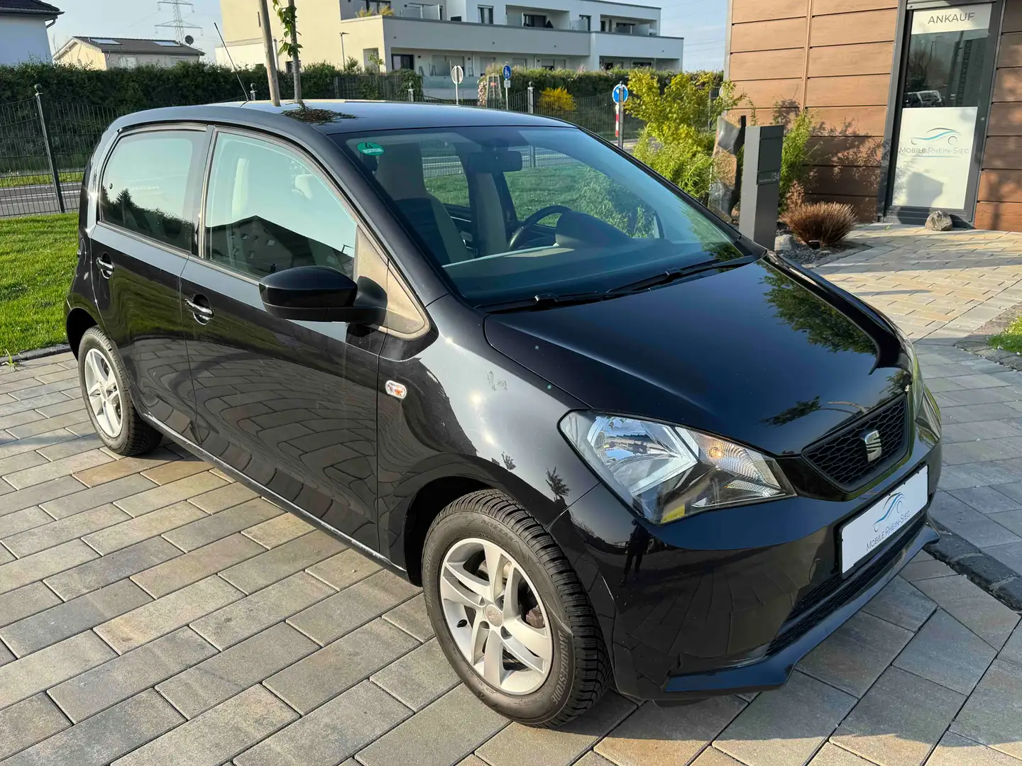 Vehicle image, number 3