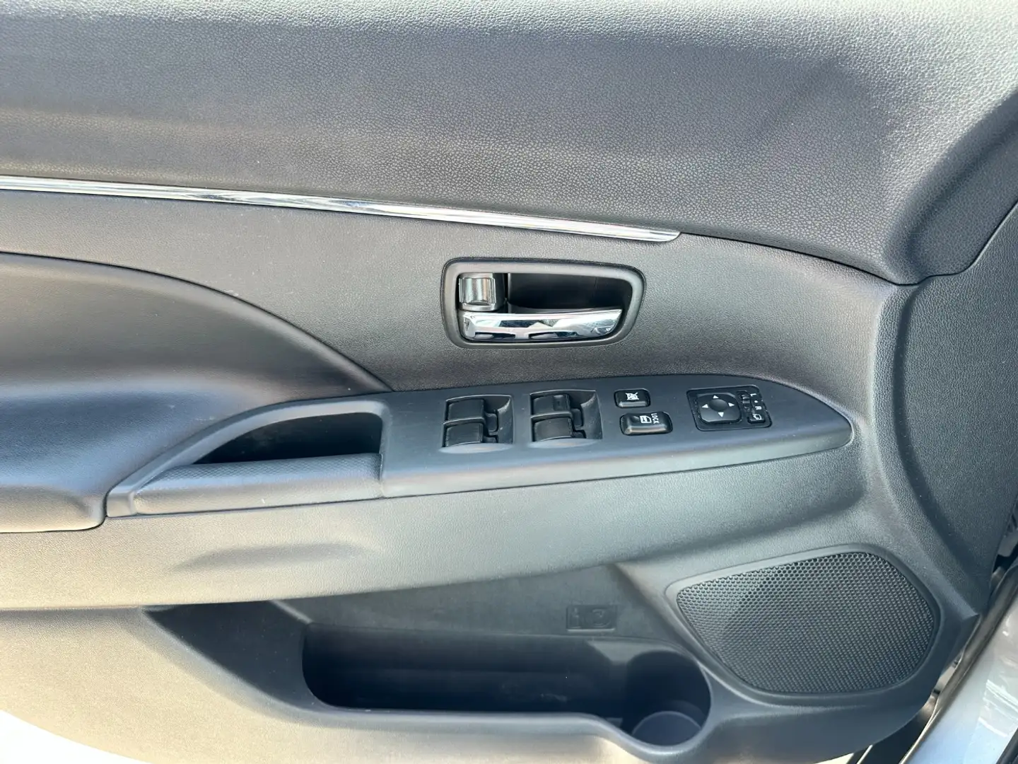 Vehicle image, number 14