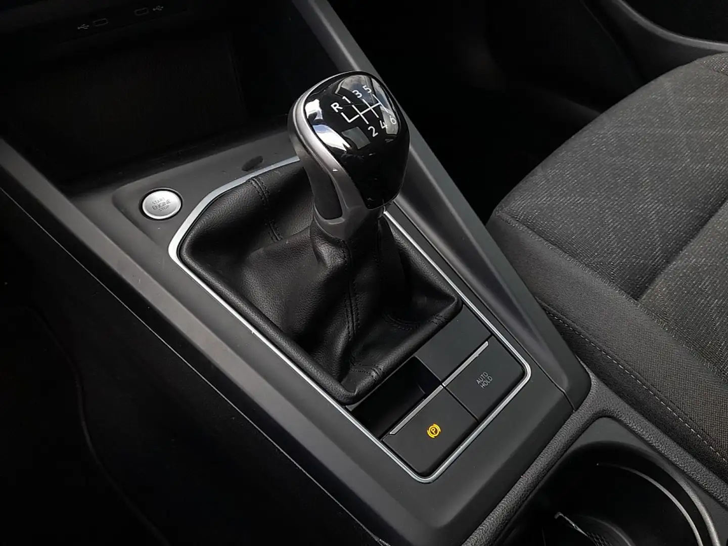 Vehicle image, number 7