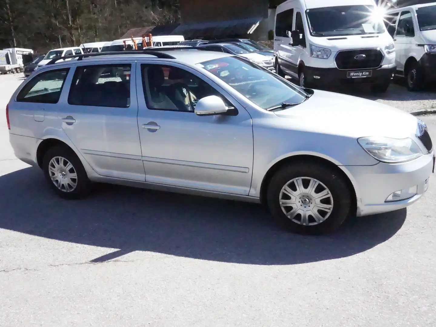 Vehicle image, number 14