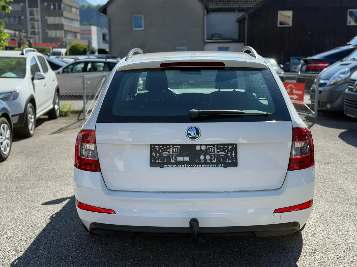 Vehicle image, number 5