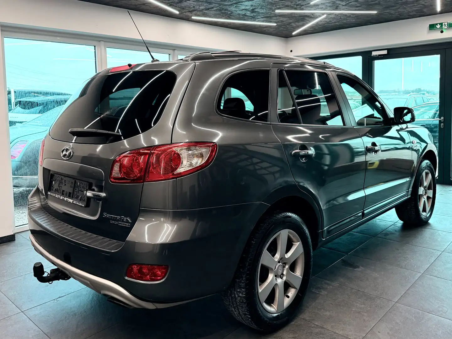 Vehicle image, number 4