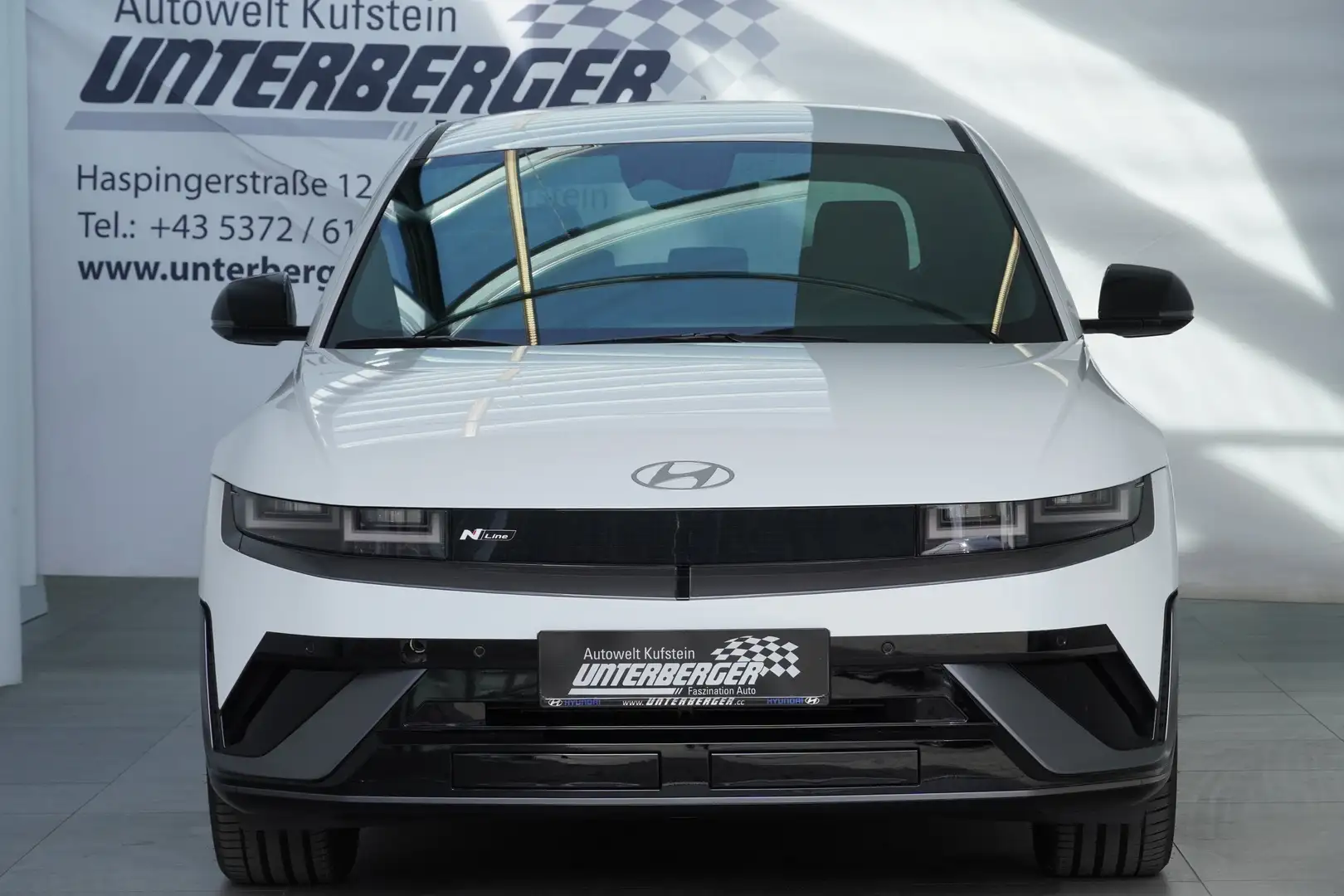 Vehicle image, number 4