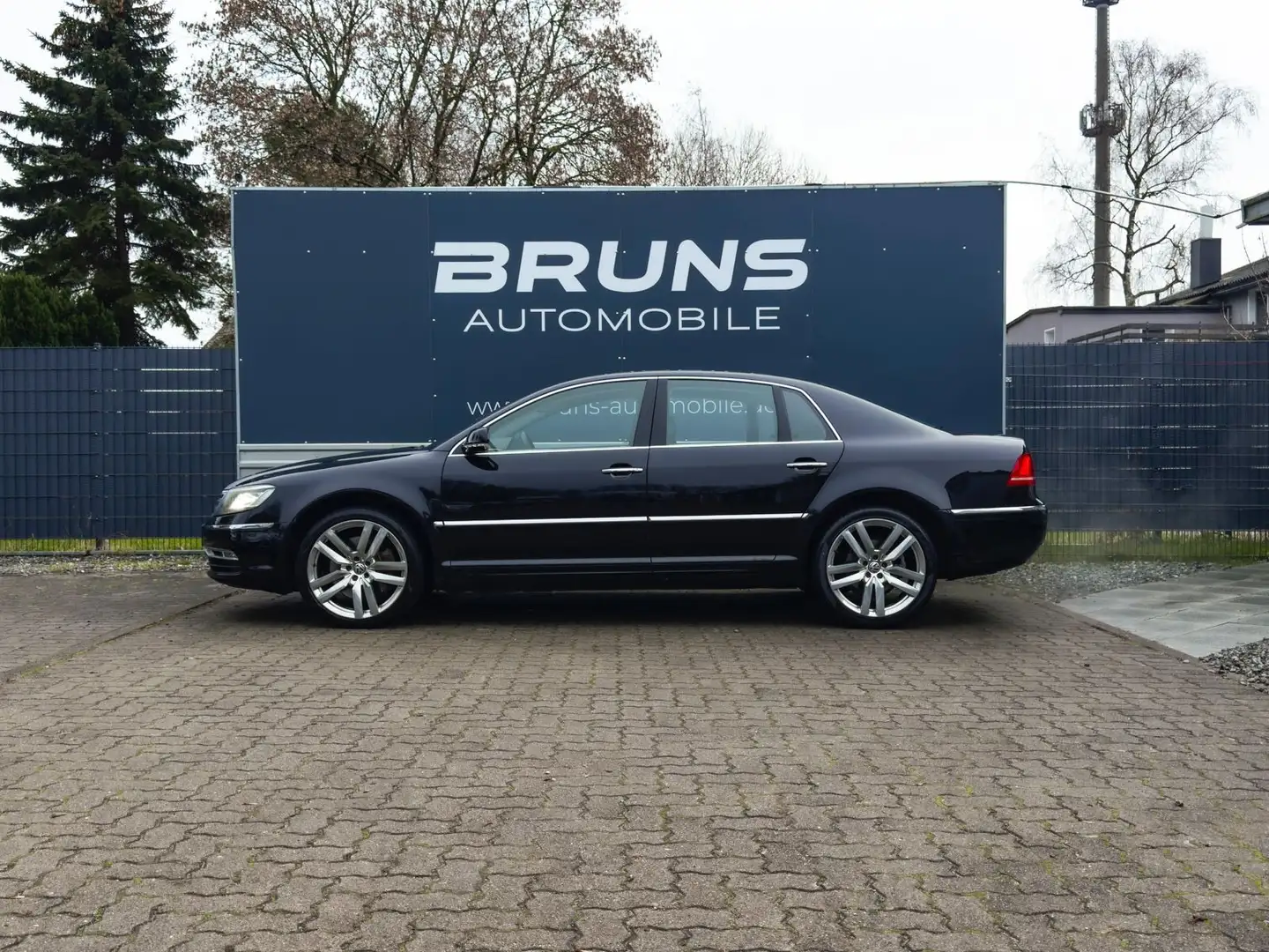 Vehicle image, number 2