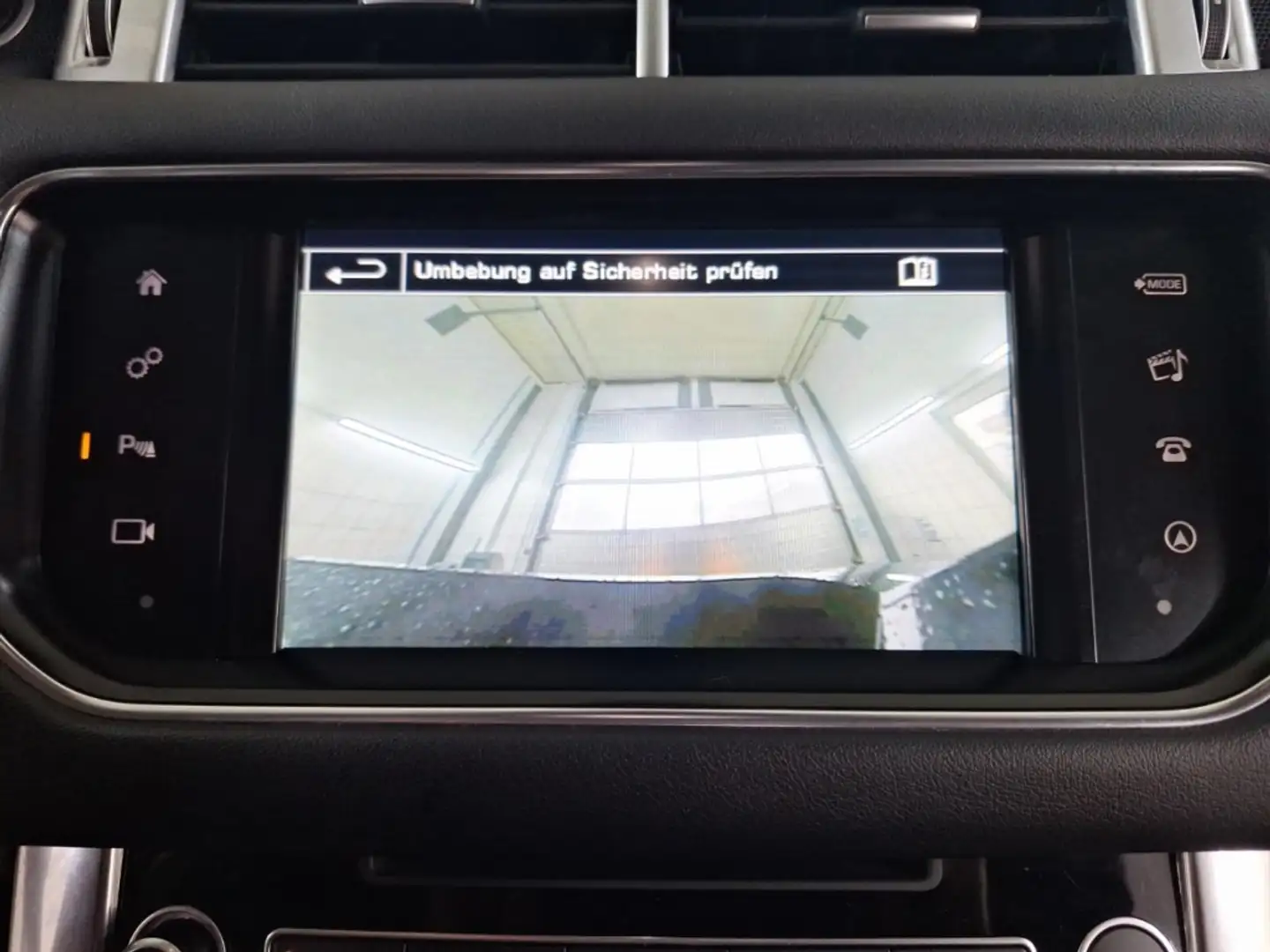 Vehicle image, number 13