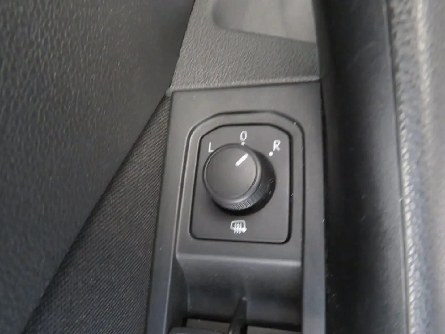 Vehicle image, number 7