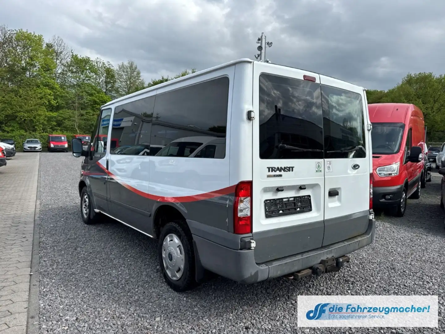 Vehicle image, number 3