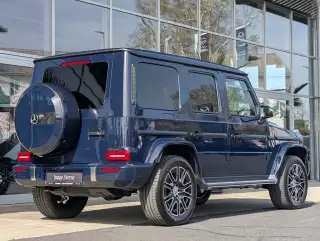 Vehicle image thumbnail, number 7
