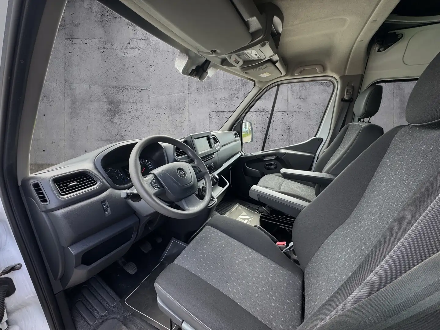 Vehicle image, number 9