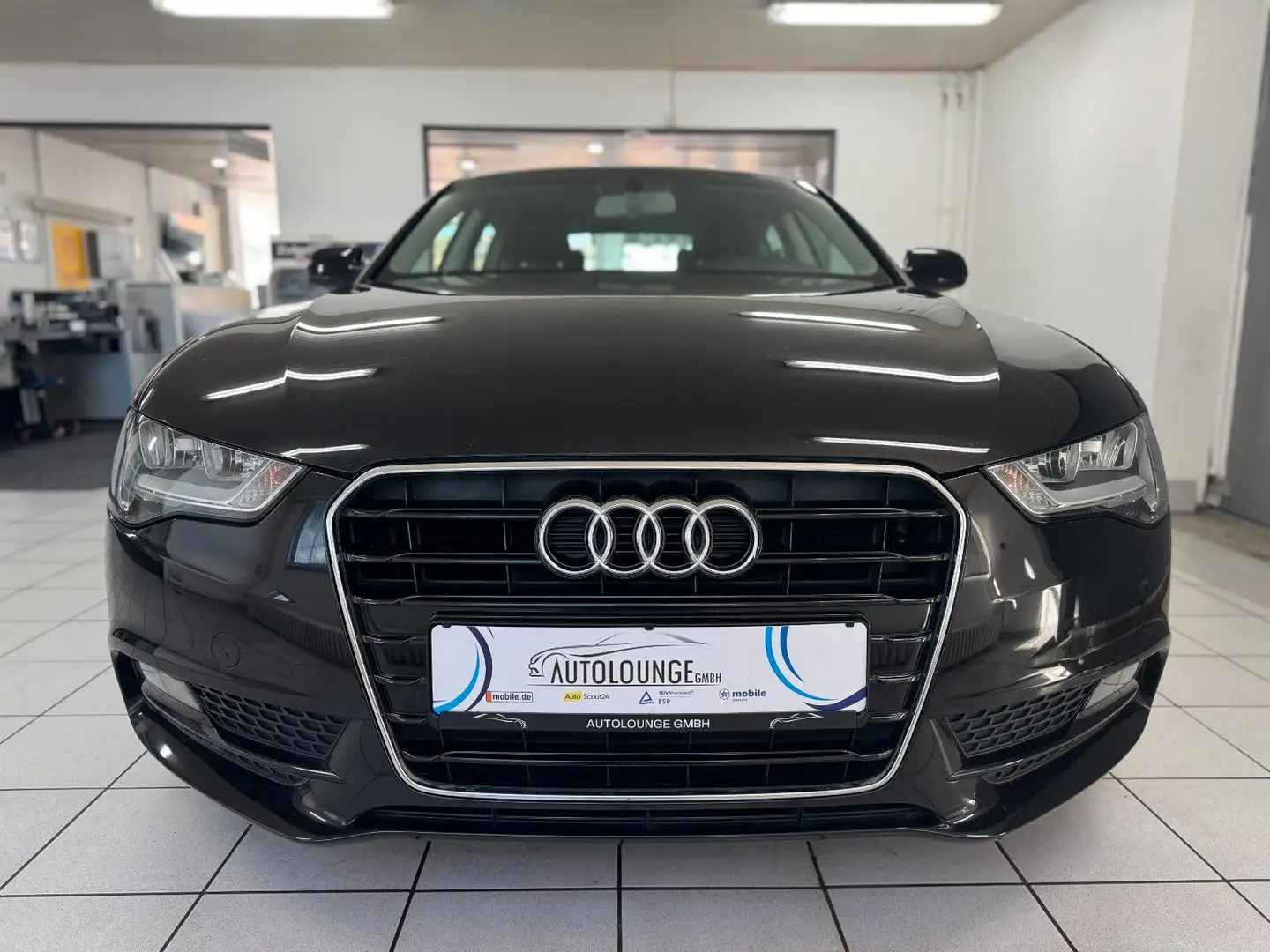 Vehicle image, number 3