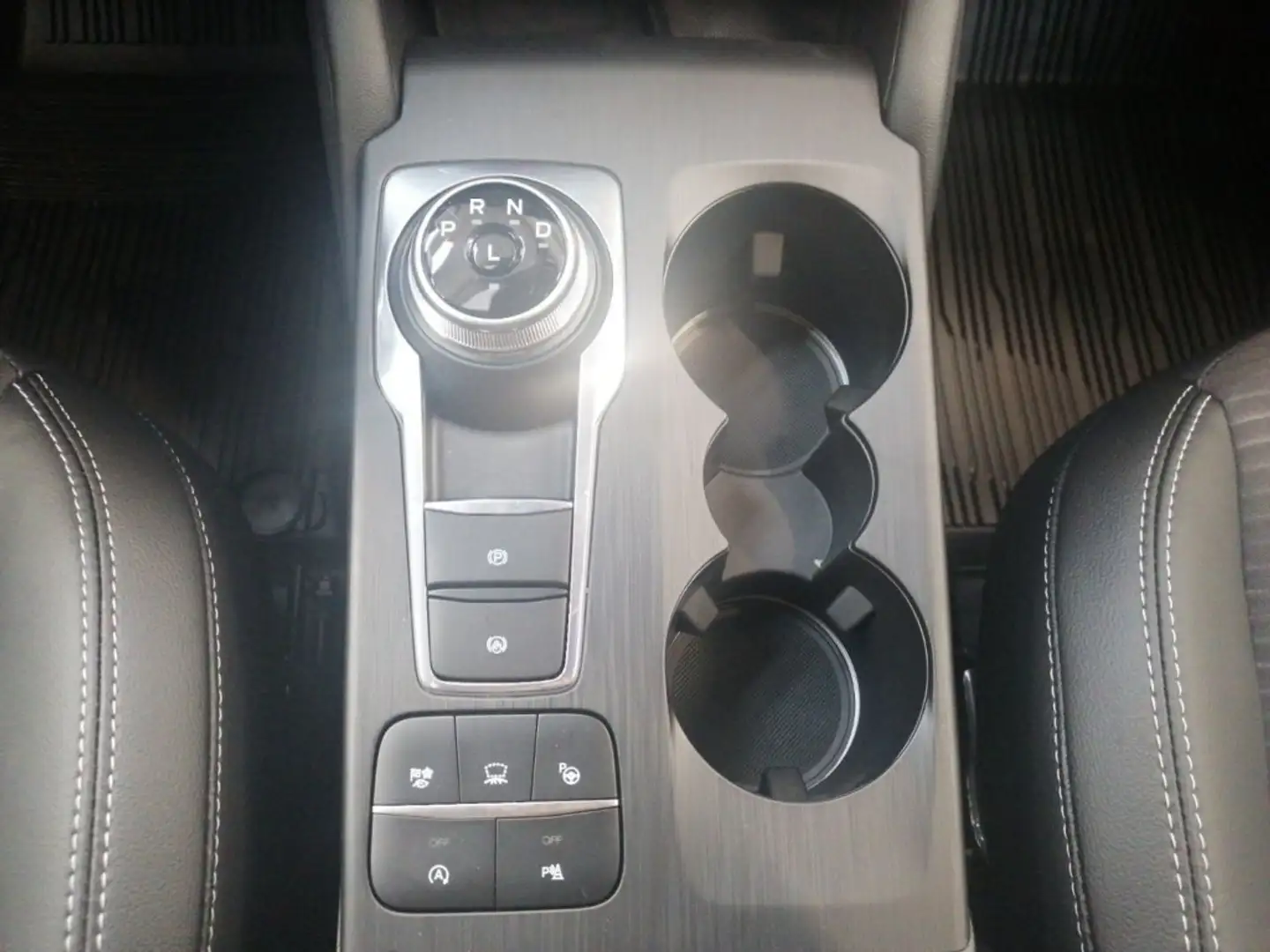 Vehicle image, number 12