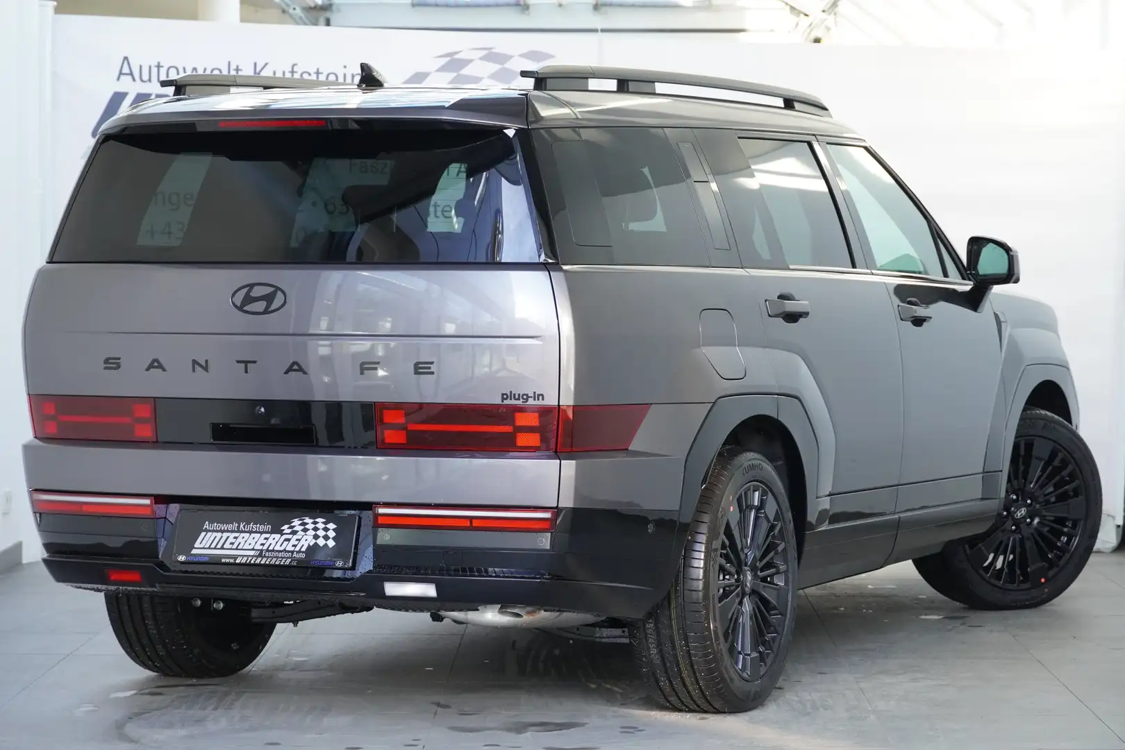 Vehicle image, number 8