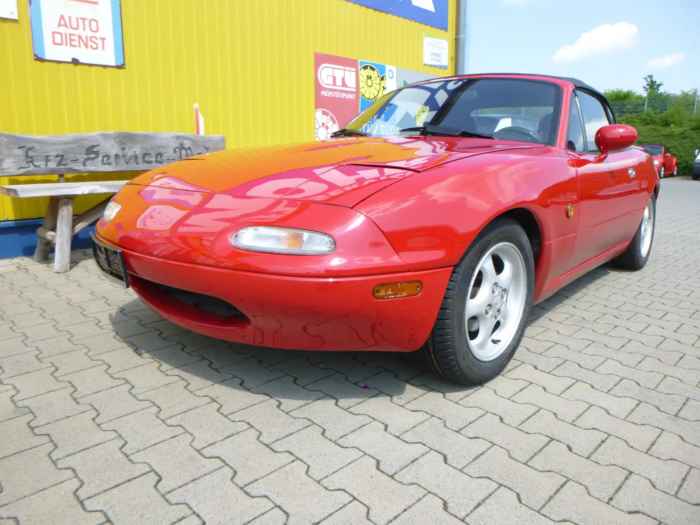 Vehicle image, number 4