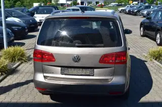 Vehicle image thumbnail, number 7
