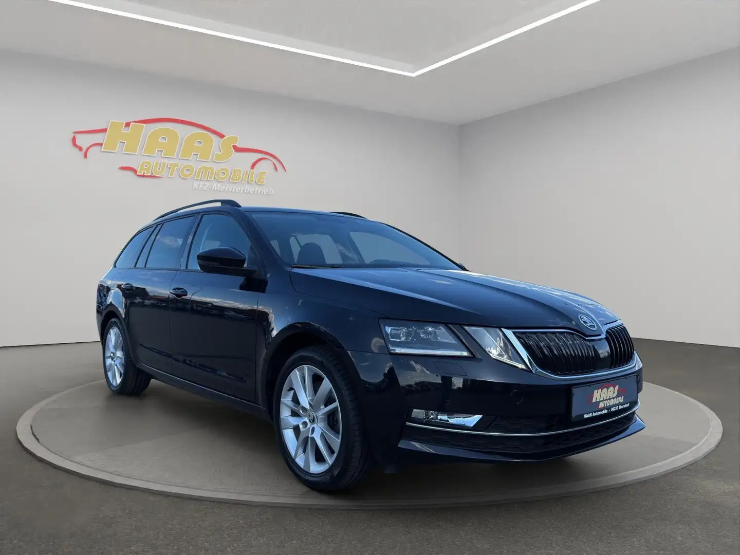 Vehicle image, number 3