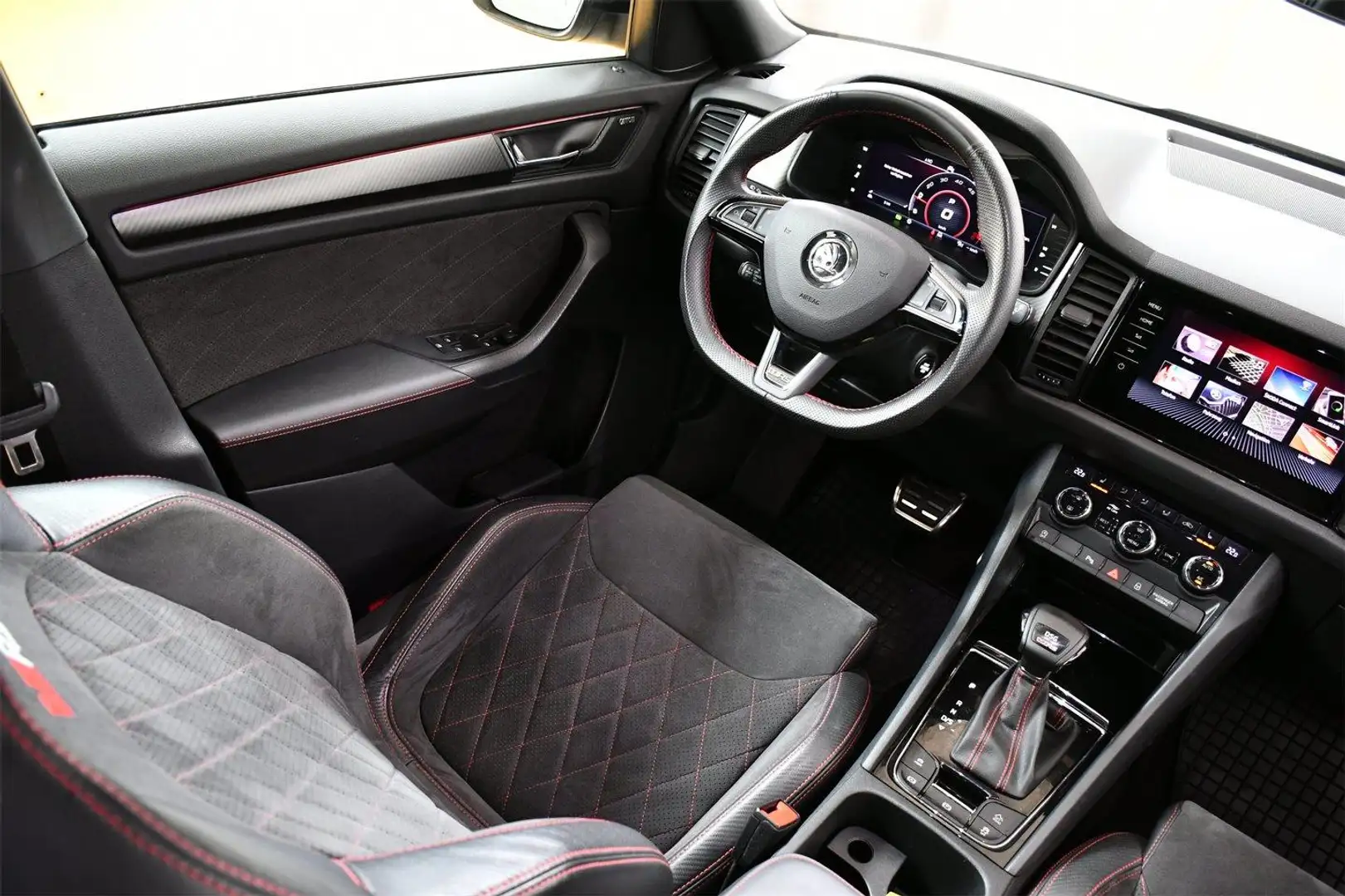 Vehicle image, number 9