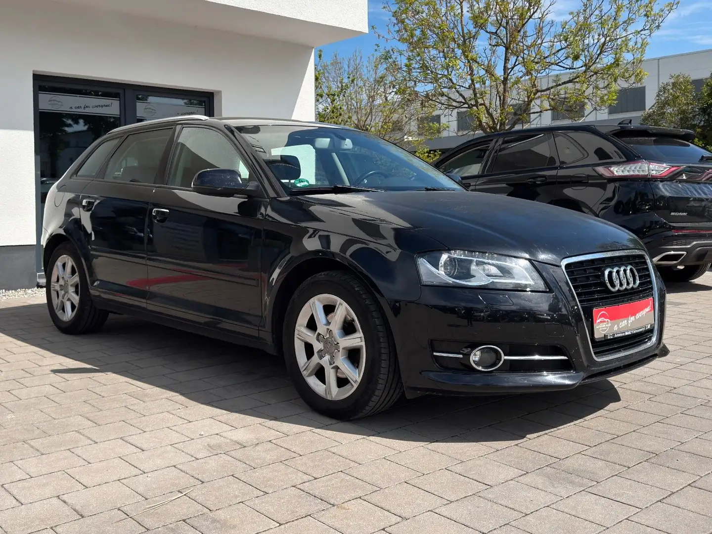 Vehicle image, number 7