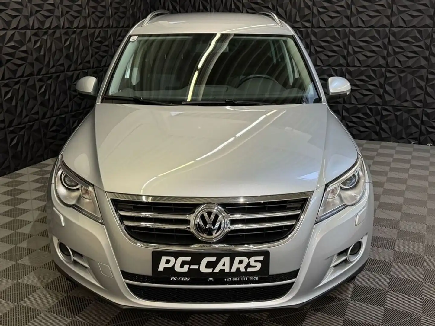 Vehicle image, number 2
