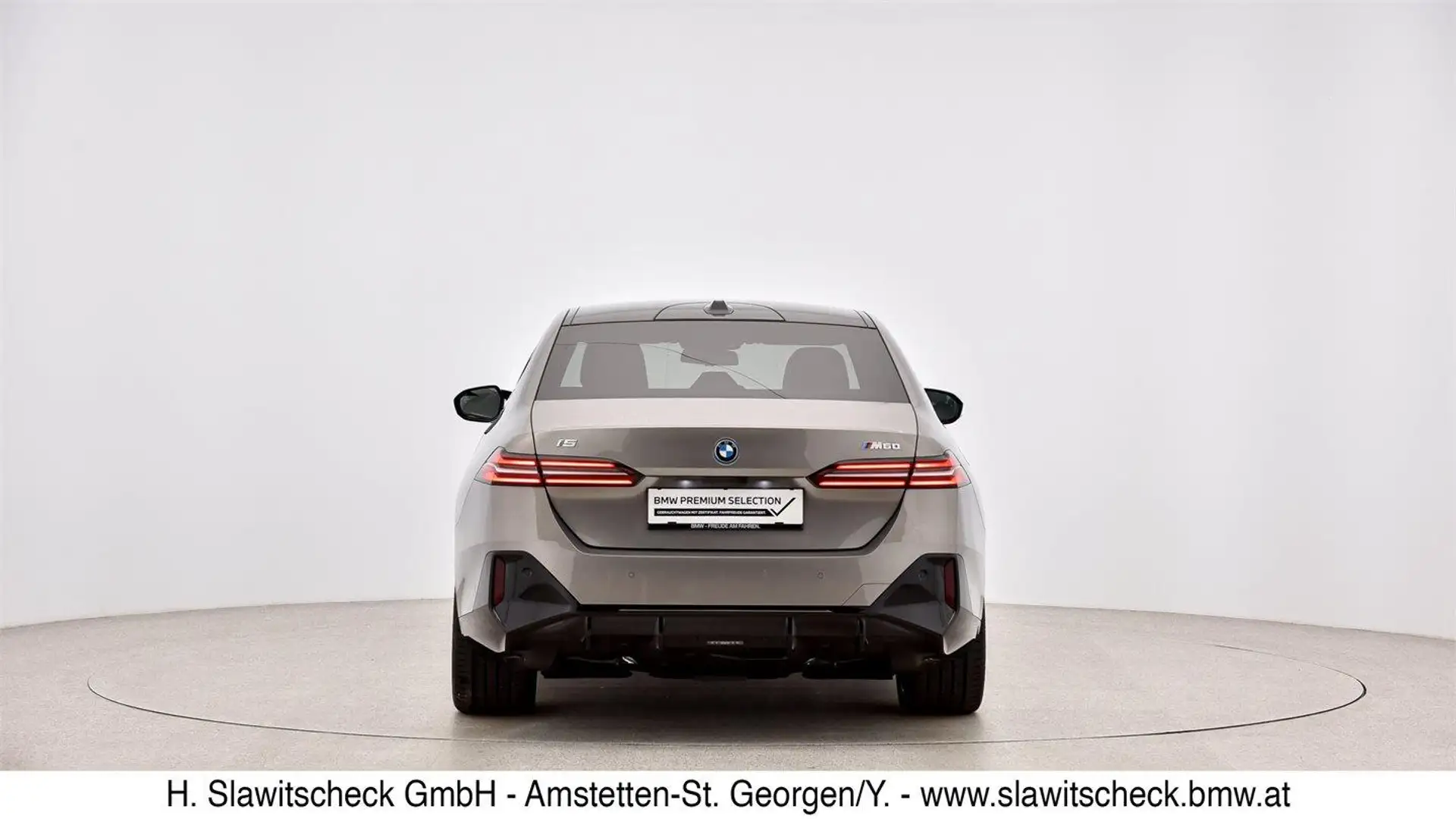 Vehicle image, number 4