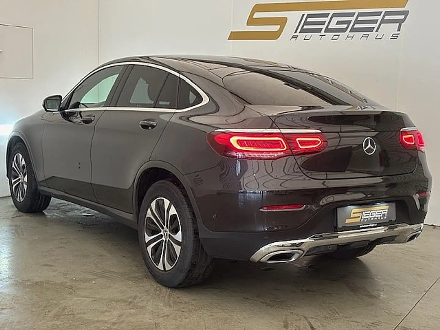 Vehicle image, number 3