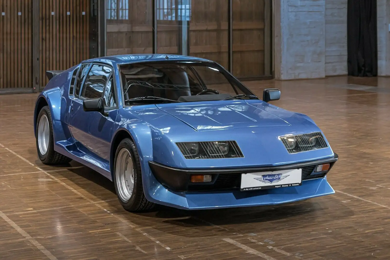 Vehicle image, number 4