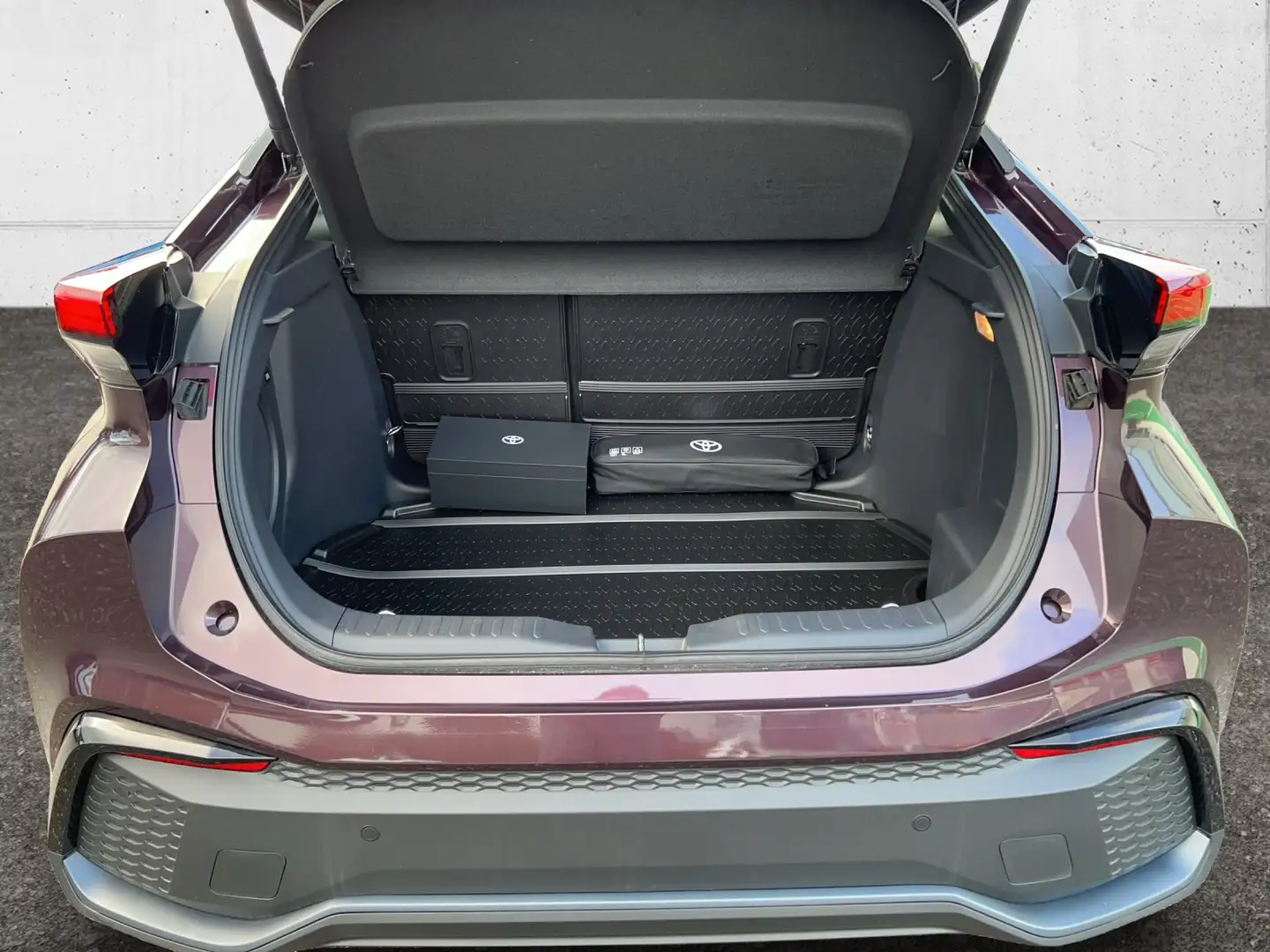 Vehicle image, number 9