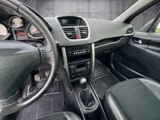 Vehicle image thumbnail, number 15
