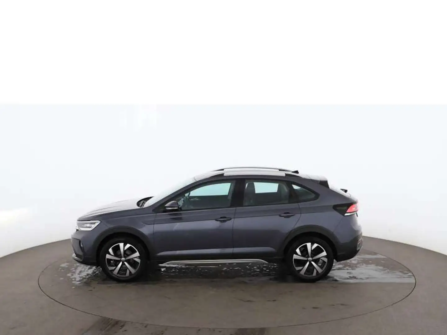 Vehicle image, number 5