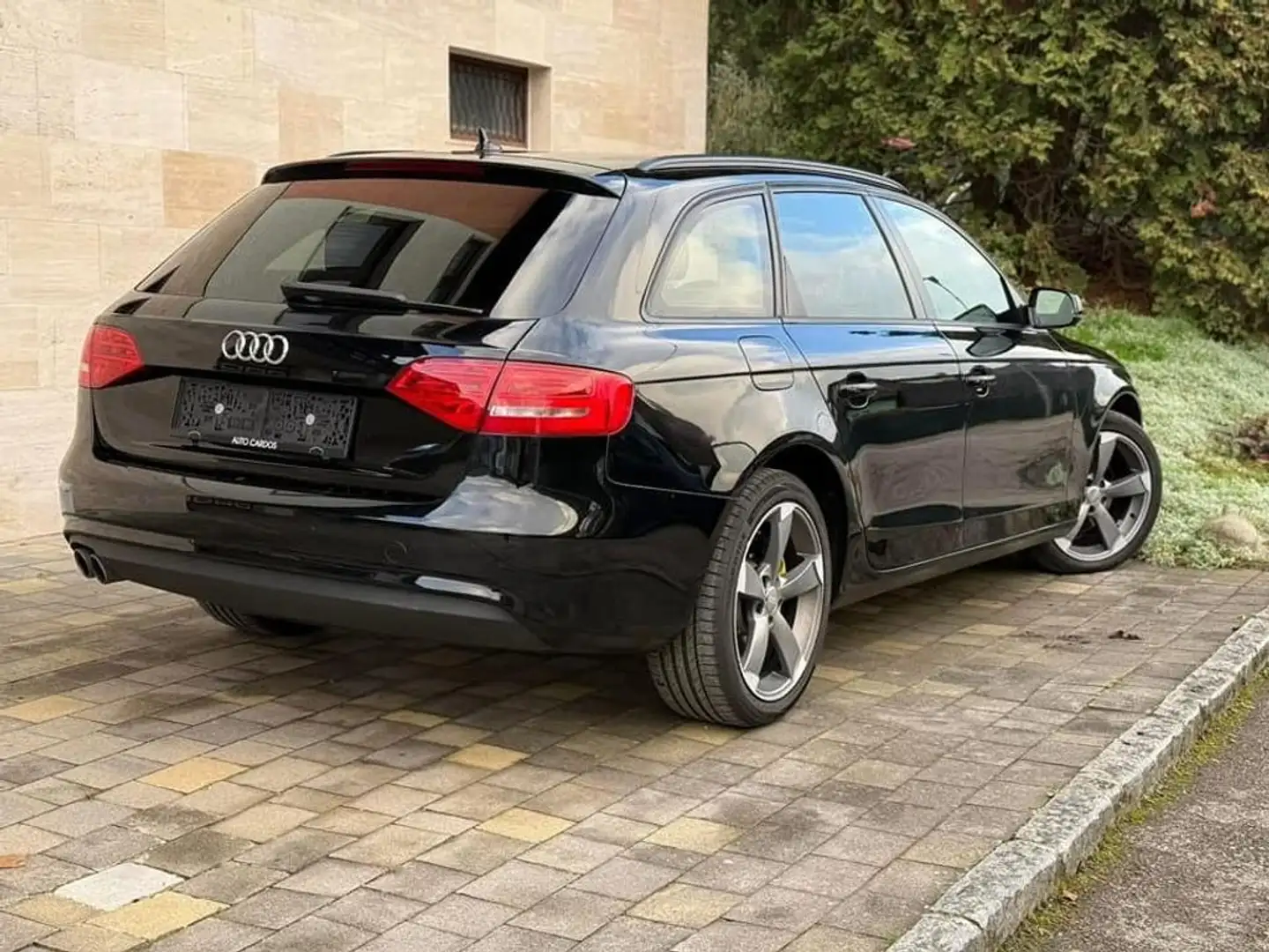 Vehicle image, number 5