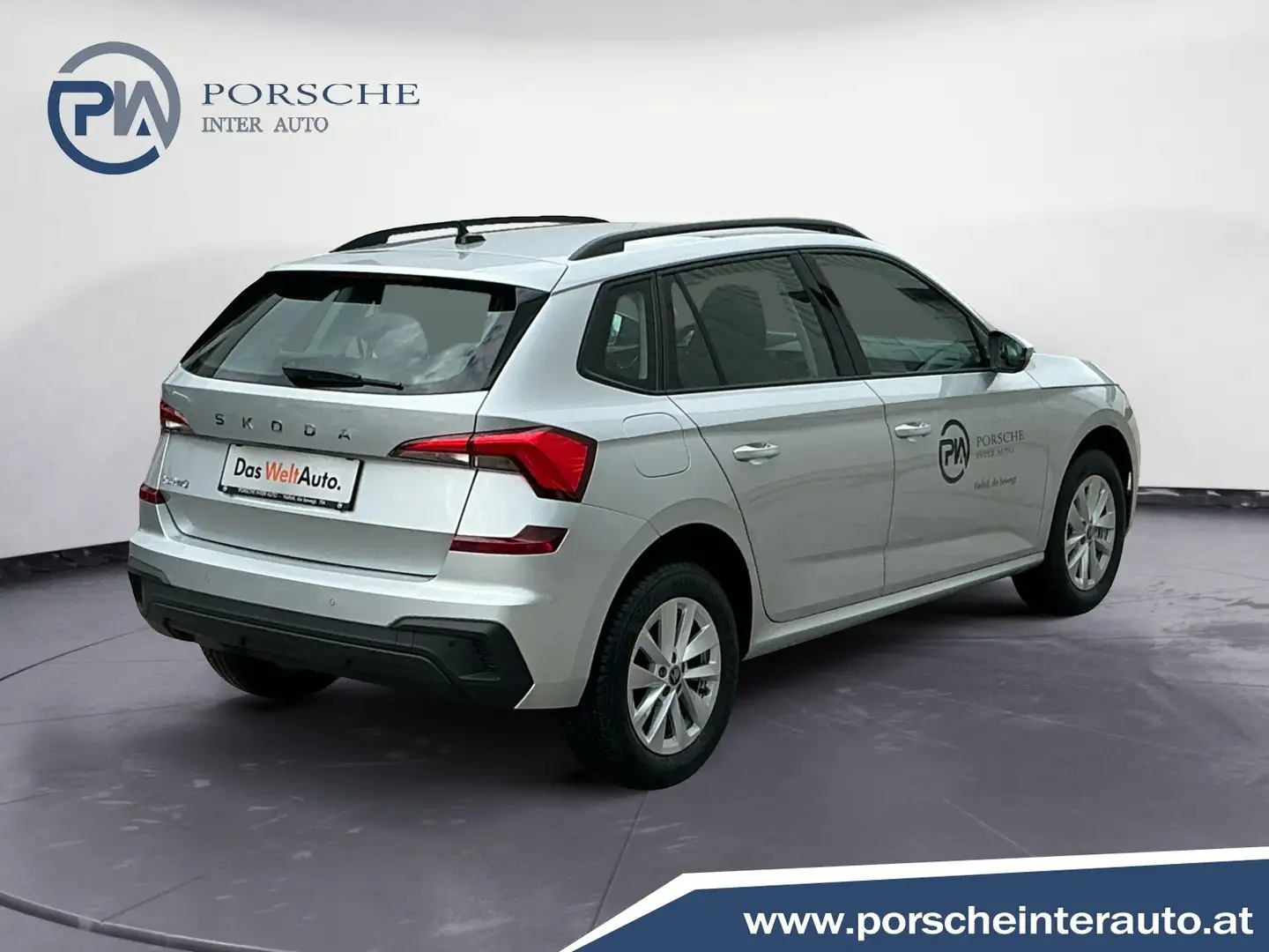 Vehicle image, number 6
