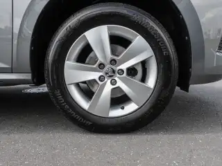 Vehicle image thumbnail, number 7
