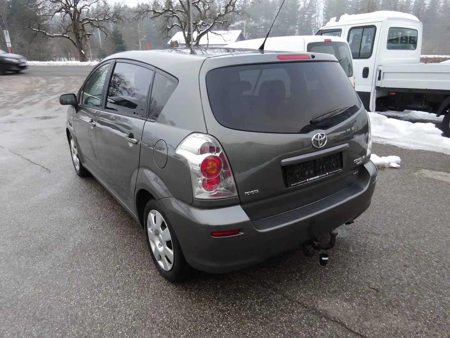 Vehicle image, number 4
